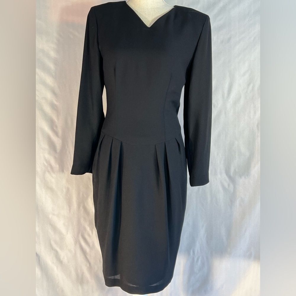 Donna Ricco Black Crepe Long Sleeve Tapered Waist Diamond Cut Outs Back Dress 4👍
